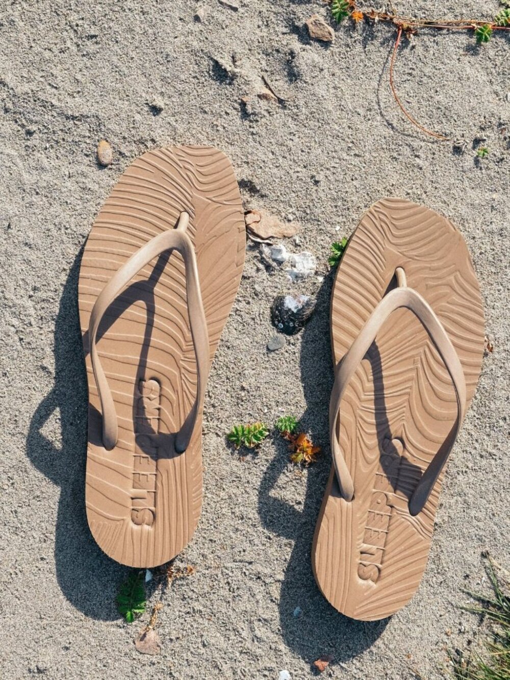 Sleepers Natural Rubbered Tapered Square Toe Flip Flop - Sand/Taupe Size 10